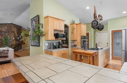 Verdi Casa | Truckee River Retreat