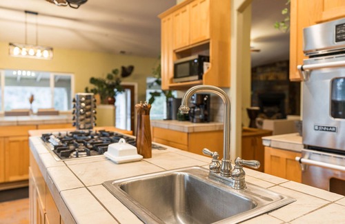 Verdi Casa | Truckee River Retreat