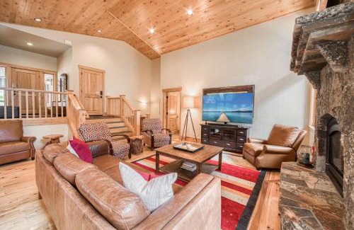 Truckee Casa | Truckee Timbers at Gray's Crossing by Tahoe Getaways - 4BR w Hot Tub, Ping Pong & EV