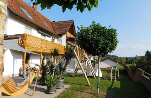Veringenstadt Apartamento | Trudis Ferienwohnung