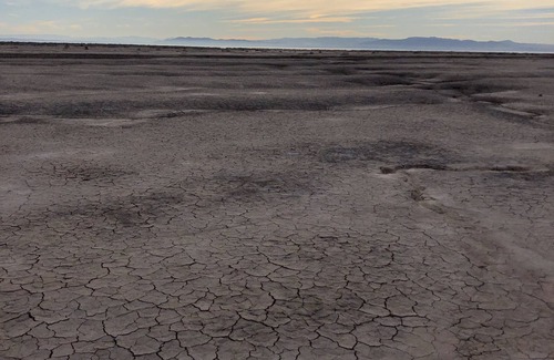 Imperial County Alquiler De RV | True Off-the-Grid Desert Camping