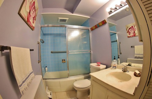 North Adams Apartamento | True Victorian in the Berkshires