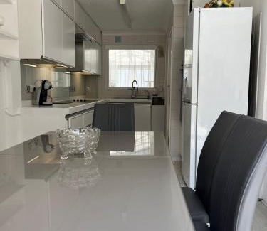Harlow Casa | Truehome Close to Stansted Airport