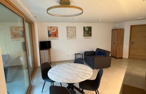Laas Apartamento | Trui Ensemble Apartment Alpine Escape with Garden