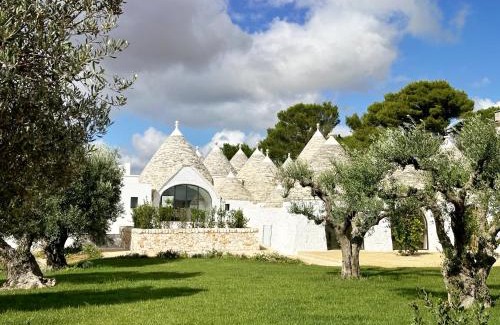 Locorotondo Complejo | Trulli Damari