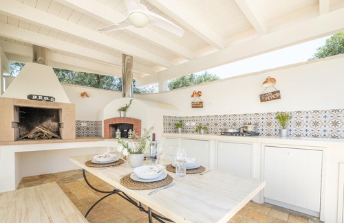 San Michele Salentino Cabaña | Trullo California - San Michele ...