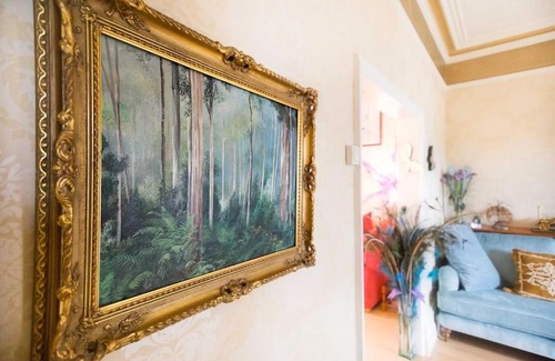 Trafford Casa | Truly stunning large house in a central location