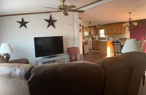 Clinton Casa | Truman’s Eagles Nest Resort Vacation Home
