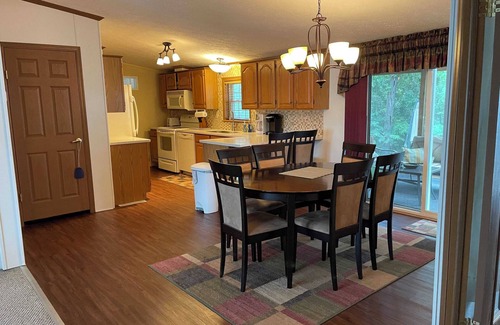 Clinton Casa | Truman’s Eagles Nest Resort Vacation Home