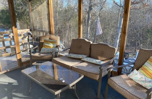 Clinton Casa | Truman’s Eagles Nest Resort Vacation Home