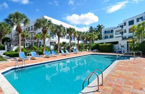Truman Annex Casa | Trumans Hideaway by AvantStay Great Location w Patio Outdoor Dining BBQ Shared Pool Week Long Stays