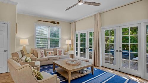Bahama Village Casa | Trumans Trove by Last Key realty