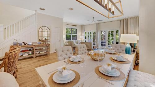 Bahama Village Casa | Trumans Trove by Last Key realty