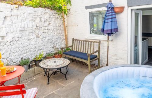 Foulsham Casa | Truwell by Big Skies Cottages