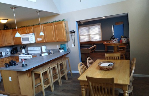 Albrightsville Chalet De Esquí | Prueba alguna aventura o simplemente relájate !!! ¡Consulta sobre ofertas de día extra!