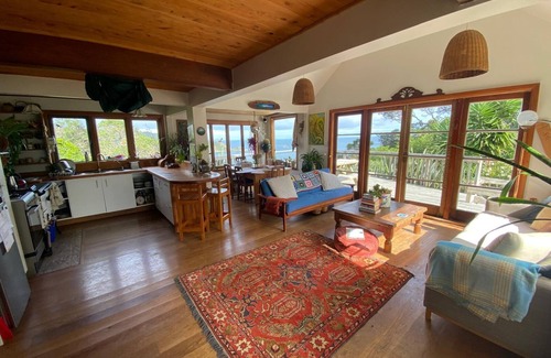 Tryphena Casa | Tryphena sunset and sea views! 5 minute walk to beaches, shops and restaurants.