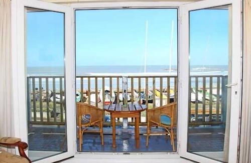 Borth Cabaña | Trysor Y Mor, BORTH