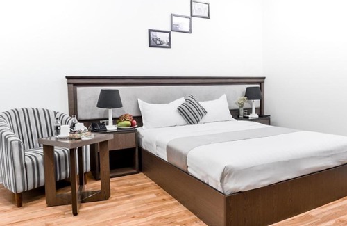 Truc Bach Hotel | Tryst Hotel - 71 Nguyen Truong To - By Bay Luxury