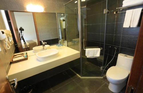 Truc Bach Hotel | Tryst Hotel - 71 Nguyen Truong To - By Bay Luxury