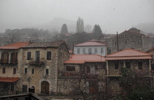 Trikolonoi Casa | Tsarbou Guesthouse