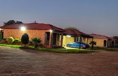 Moses Kotane Cabina | Tsekida Guest Lodge