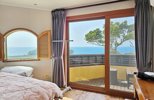 Namwon Casa | Tteuribada Pension