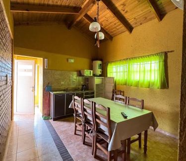 Miramar Apartamento | Tu refugio en Miramar con pileta y parrilla