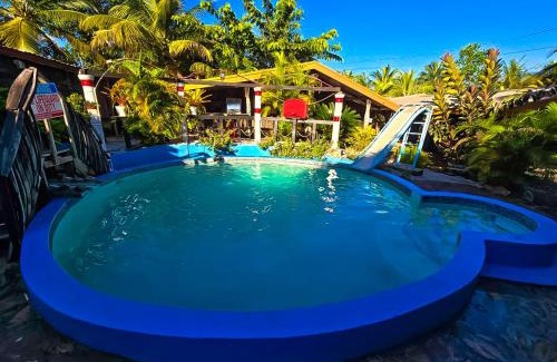 Trinidad Complejo | Tuck'tt Away