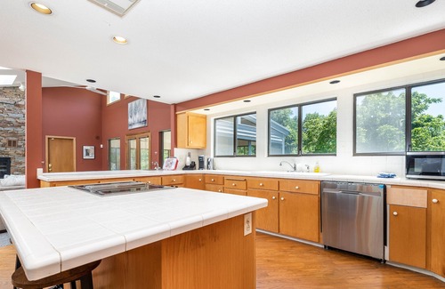 Maple Hill Casa | Tucked Away Private hideaway Home Away From Home