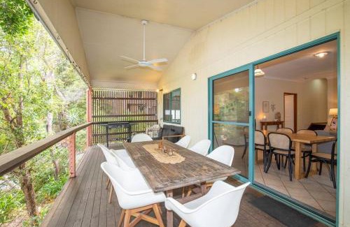 Point Lookout Casa | Tuckeroo + sleeps 10 + central