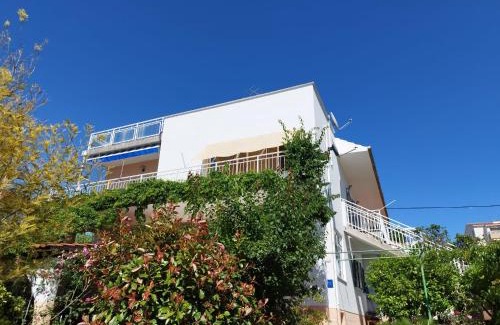 Okrug Gornji Apartamento | Tudija apartment3-West side place, 90m2, big terrace, beautiful beach front view