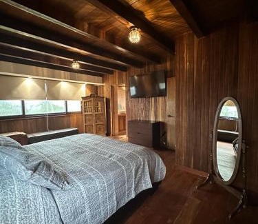 Cerro Azul Chalet De Esquí | Tudor Mountain Retreat