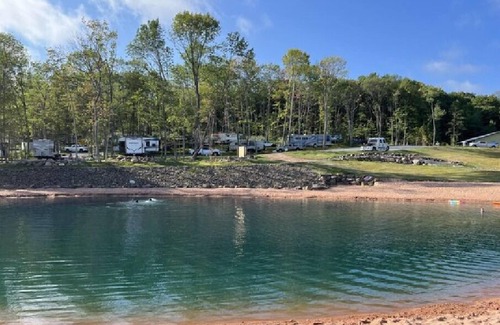 Bayfield Cabina | Tug Boat- Deluxe Cabin #4 on map