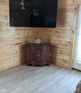 South Rutland Casa | Tug Hill Fisherman's Paradise Rural and Quiet - Whole Home