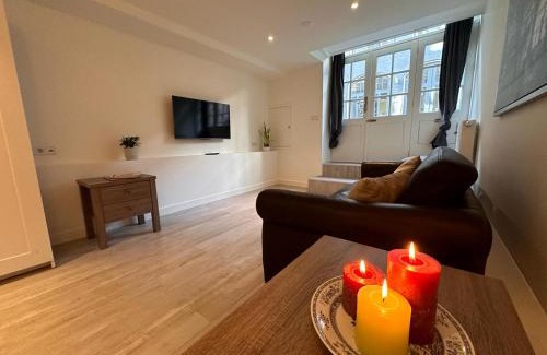 De Weteringschans Apartamento | Tulip House Luxury Apartment - Top Location - Rijksmuseum - Leidseplein AMSTERDAM Central 120 m2 ALL Private with kitchen