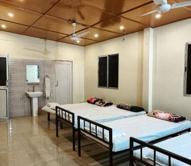 Sualkuchi Apartamento | Tulip Inn - 2BHK Rooftop AC Near Kamakhya