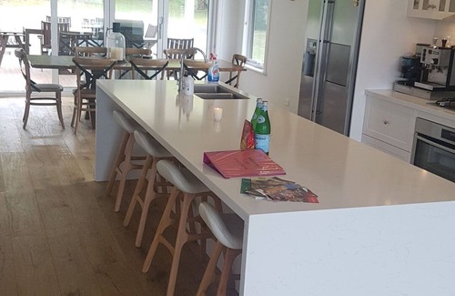 Flinders Casa | TULLYNEAR- Flinders Beach House