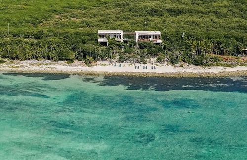 Tulsayab Apartamento | TULSAYAB - Beachfront Penthouse - Private plunge pool, Infinity pool