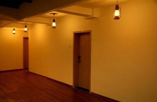 Rajkot Hotel | Tulsi Rooms N Banquite