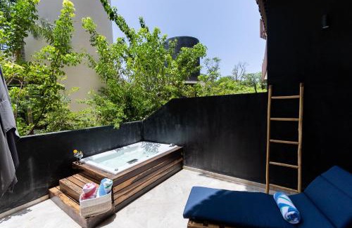 Playa Paraiso Apartamento | Tulum Escape Private - Hot Tub Just Steps from the Beach