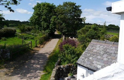 Colvend Cabaña | Tumbling Banks - a cottage that sleeps 4 guests in 2 bedrooms
