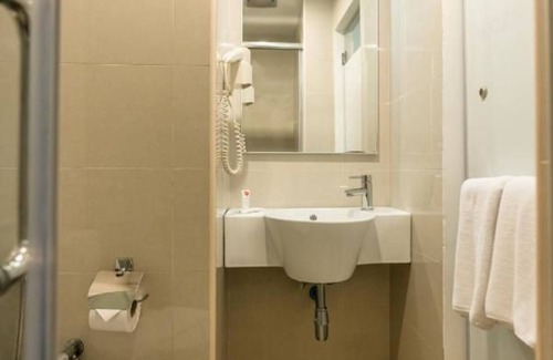 Johor Bahru Hotel | Tune Hotel - Danga Bay, Johor