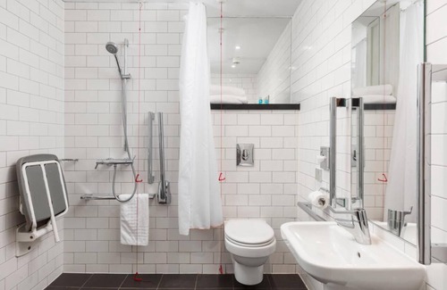 Liverpool City Centre Hotel | Tune Hotel Liverpool