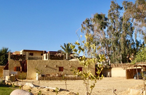 Tunis Village Alquiler De RV | Tunis Tone - Tunis Village Campsite