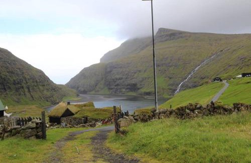 Streymoy Casa | Turf house in Saksun with panoramic view