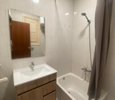 Nou Moles Casa | Turia Gardens Rooms - Authentic Valencia Parklife Downtown - VLC Urban Rental