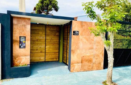 Carianos Casa | TuRiStAnDo eM fLoRiPa - Espaço PRIVATIVO até 6 pessoas