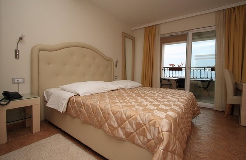 Podgora Hotel | Turisticki apartmani Natalia