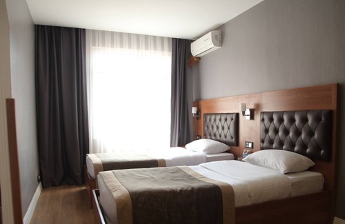Buyukcekmece Hotel | Turizoom Beach Resort Kumburgaz