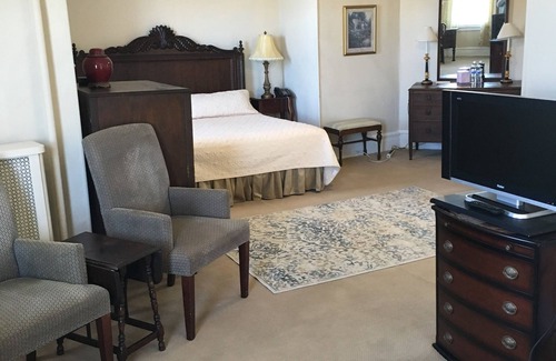 Summit Hotel | Turkey Hill Inn
